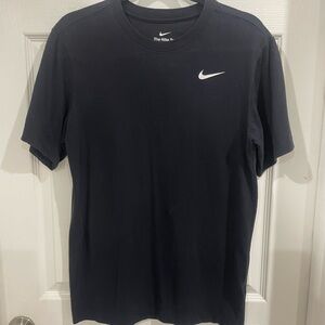 Nike Men's Black Short Sleeve Tee